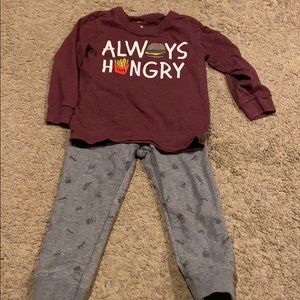 5/$25 Carter’s 2T outfit